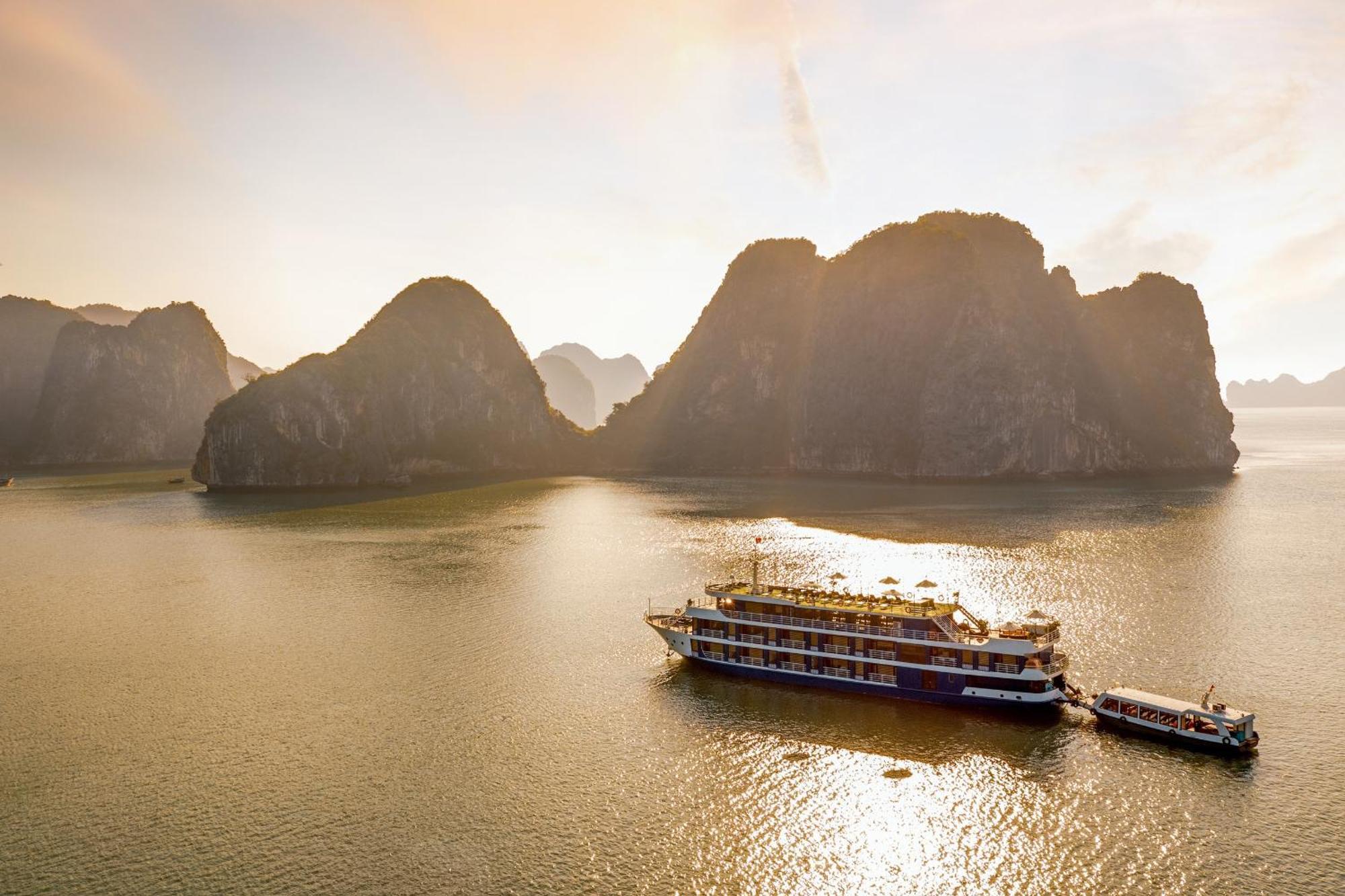 Halong Dragon Bay Cruise Otel Ha Long Dış mekan fotoğraf