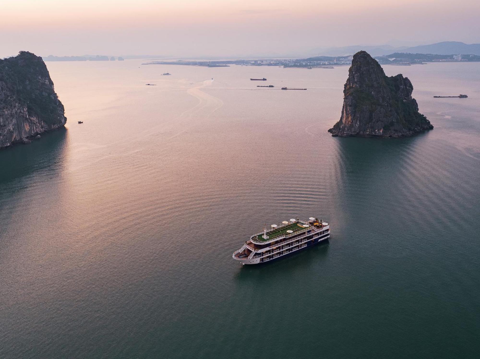 Halong Dragon Bay Cruise Otel Ha Long Dış mekan fotoğraf