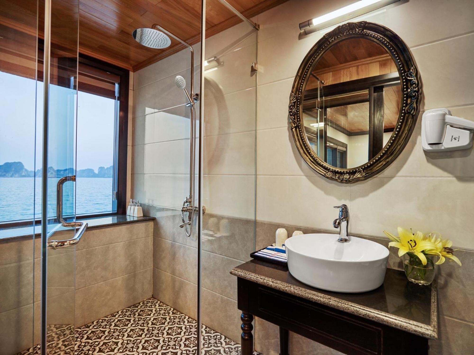 Halong Dragon Bay Cruise Otel Ha Long Dış mekan fotoğraf